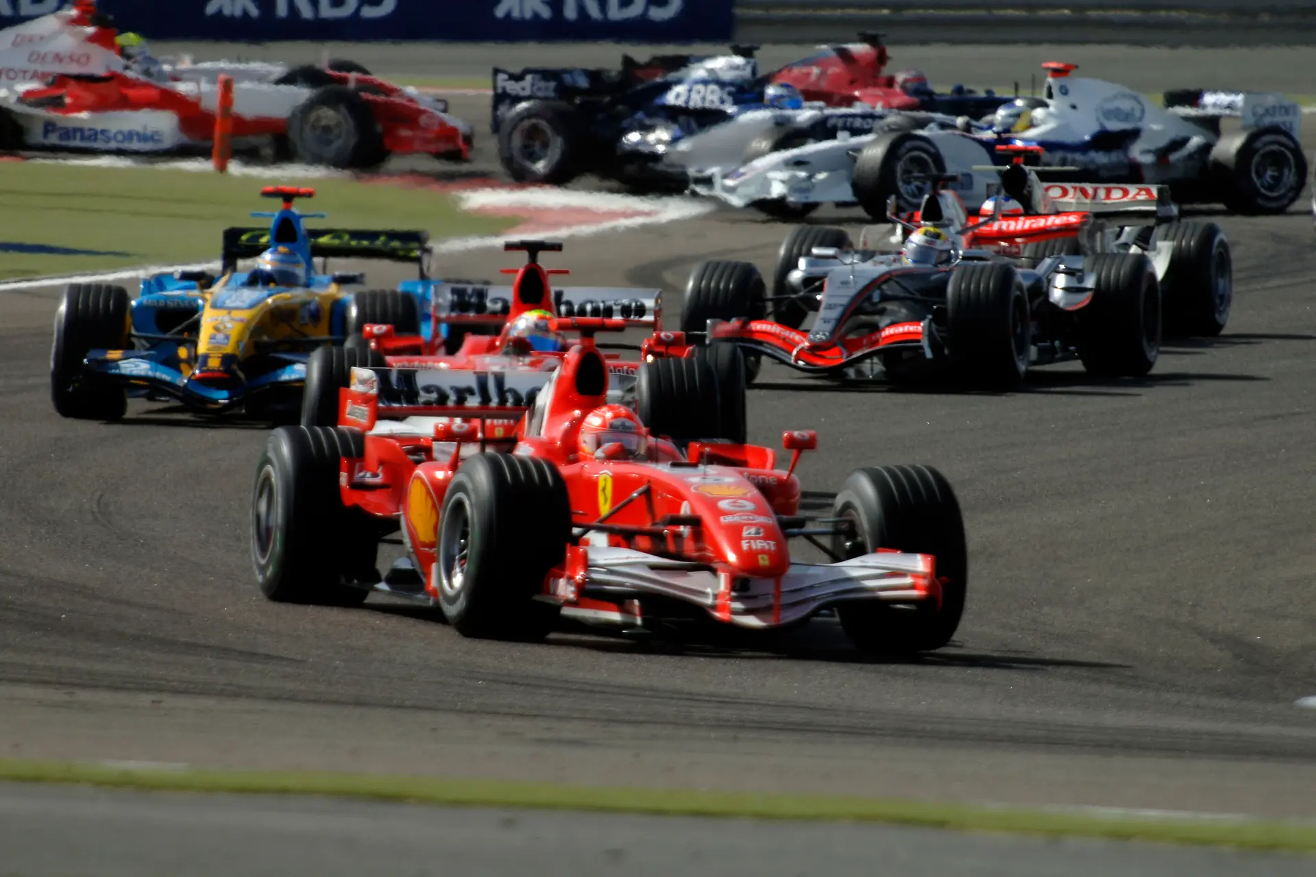 Alonso zag ongekende vastberadenheid bij Schumacher: 'Michael had geen slechte dagen'