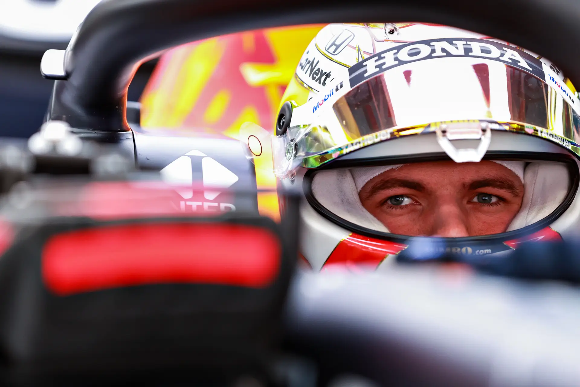Hakkinen looft Red Bull: 'Ze hebben alles gegeven en Verstappen plukt nu de vruchten'