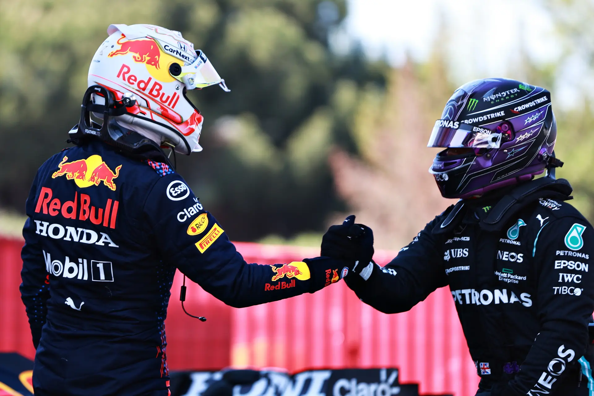 Hamilton verwacht geen 'slippertje' van 'erg, erg zelfverzekerde' Verstappen
