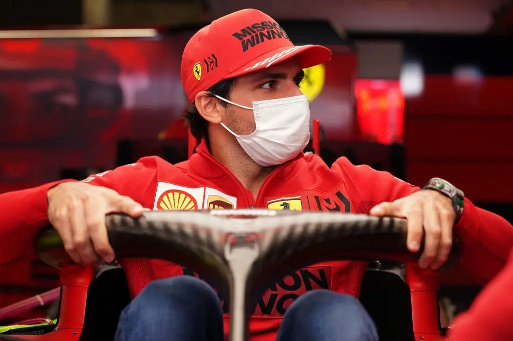 Sainz moest van Binotto aan de kant voor Leclerc: 'Hij heeft de boodschap begrepen'