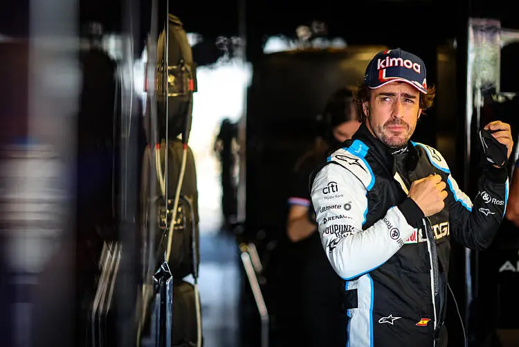 Alonso 'verdeed zijn tijd' in Formule 1: 'Een afscheid was toen broodnodig'