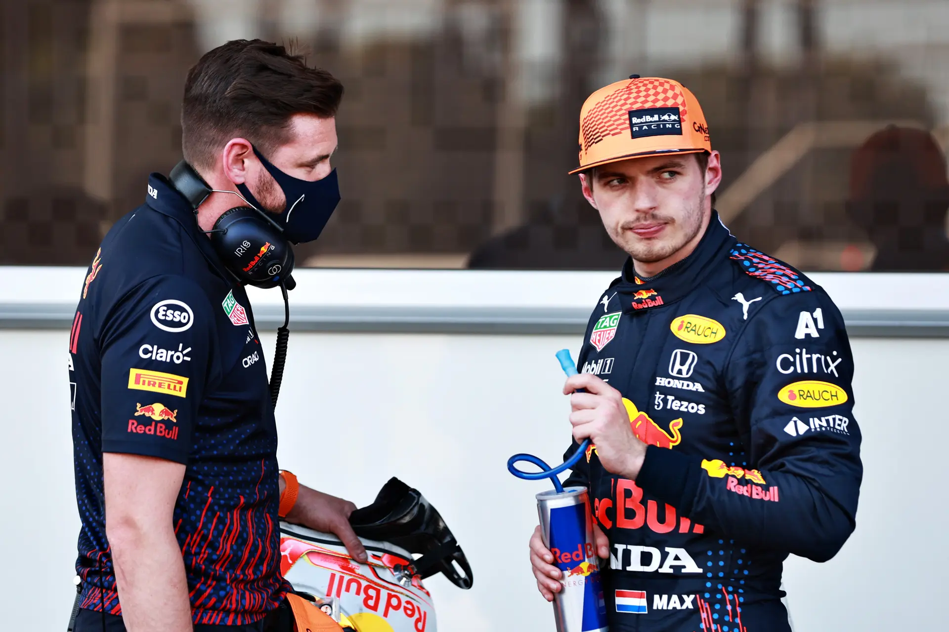 Tremayne vraagt zich af: 'Wat als de band van Verstappen niet klapte?'