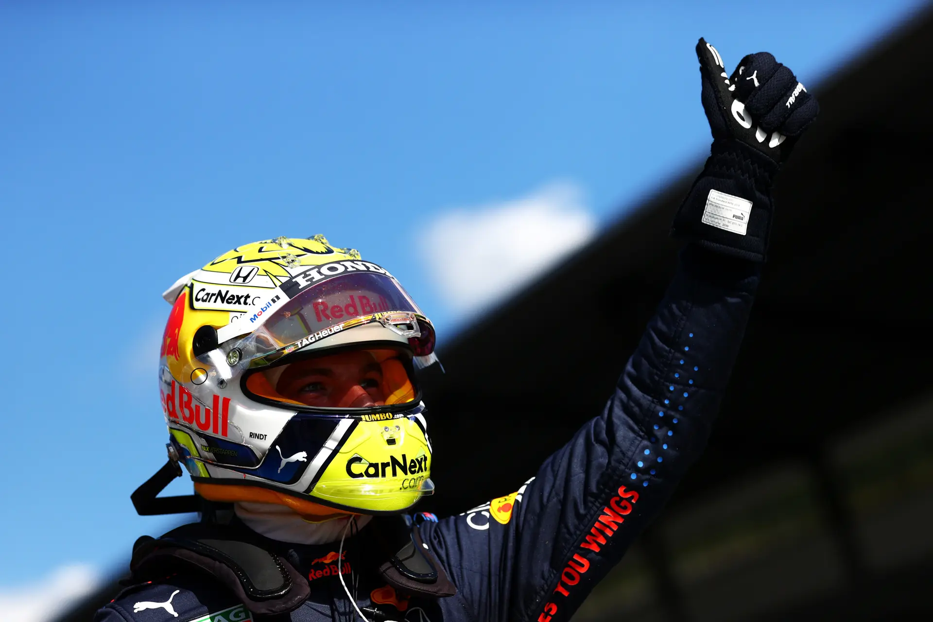Verstappen pakt poleposition: 'Niet blij met de manier waarop'
