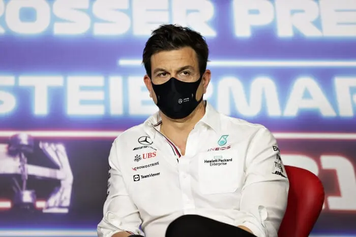 Wolff: 'Agressieve Red Bull-strategie was een dappere keuze'
