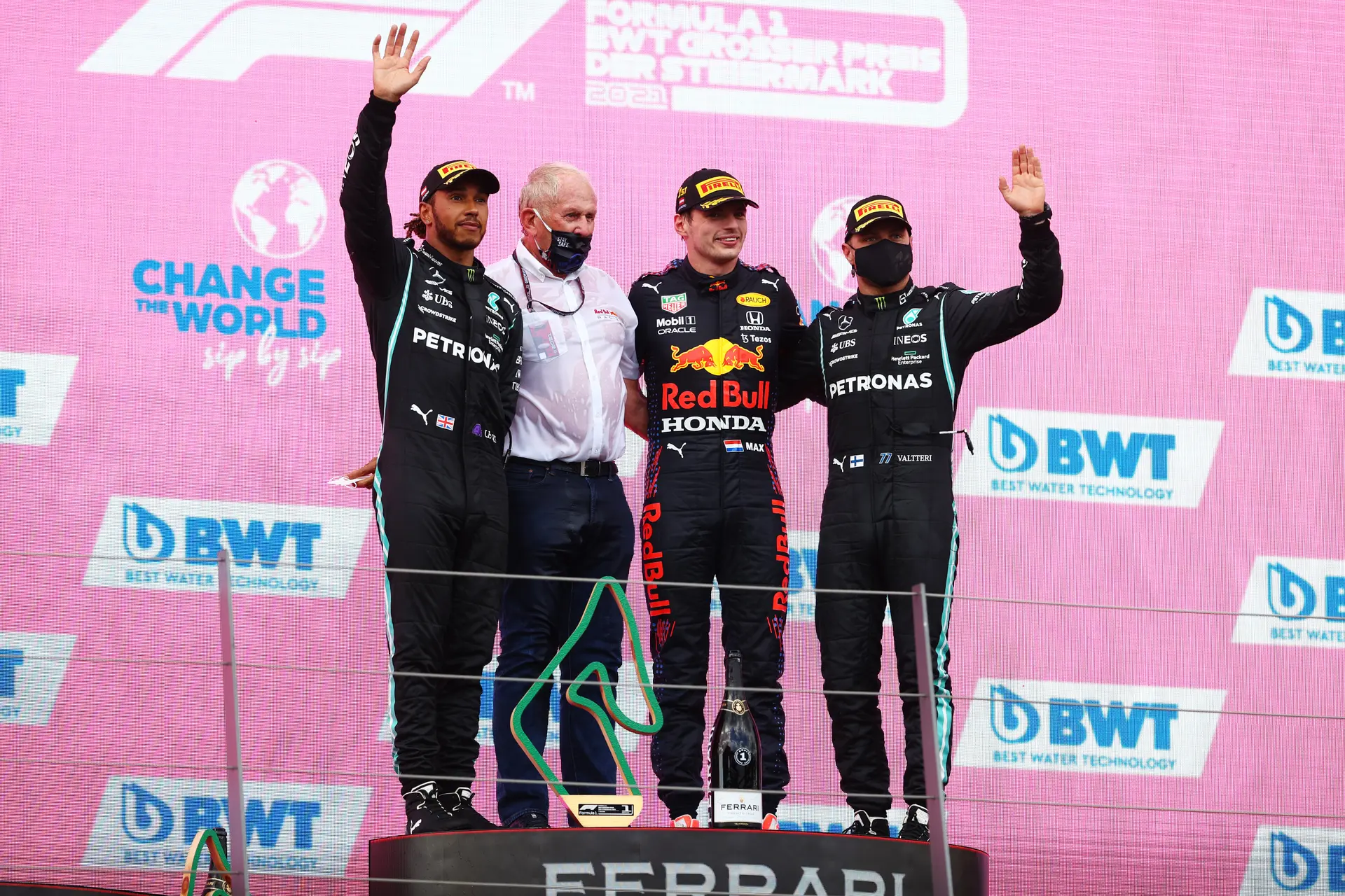 Anderson: 'Mercedes lijkt te veel gefocust op Red Bull, niet op zichzelf'