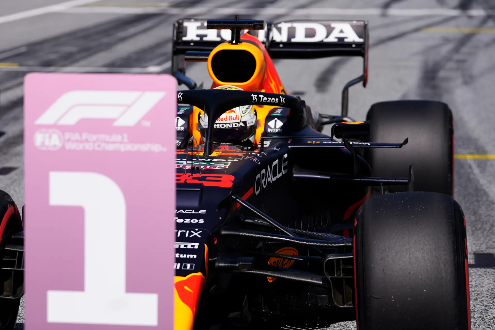 Verstappen ziet titelkansen toenemen na overwinning Stiermarken: 'Het ziet er heel goed uit!'