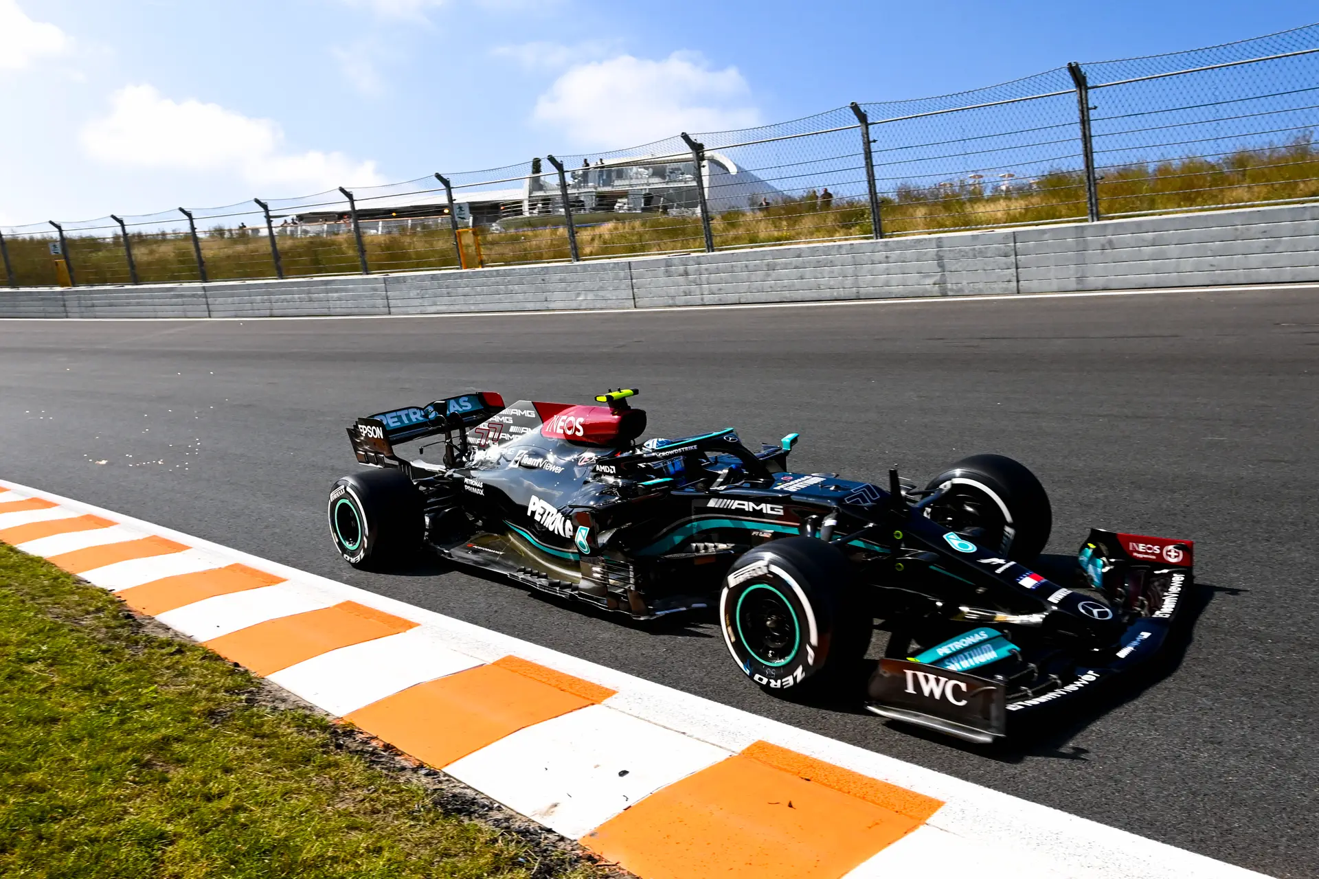 Bottas krijgt nieuwe Mercedes-motor en start achteraan GP Italië