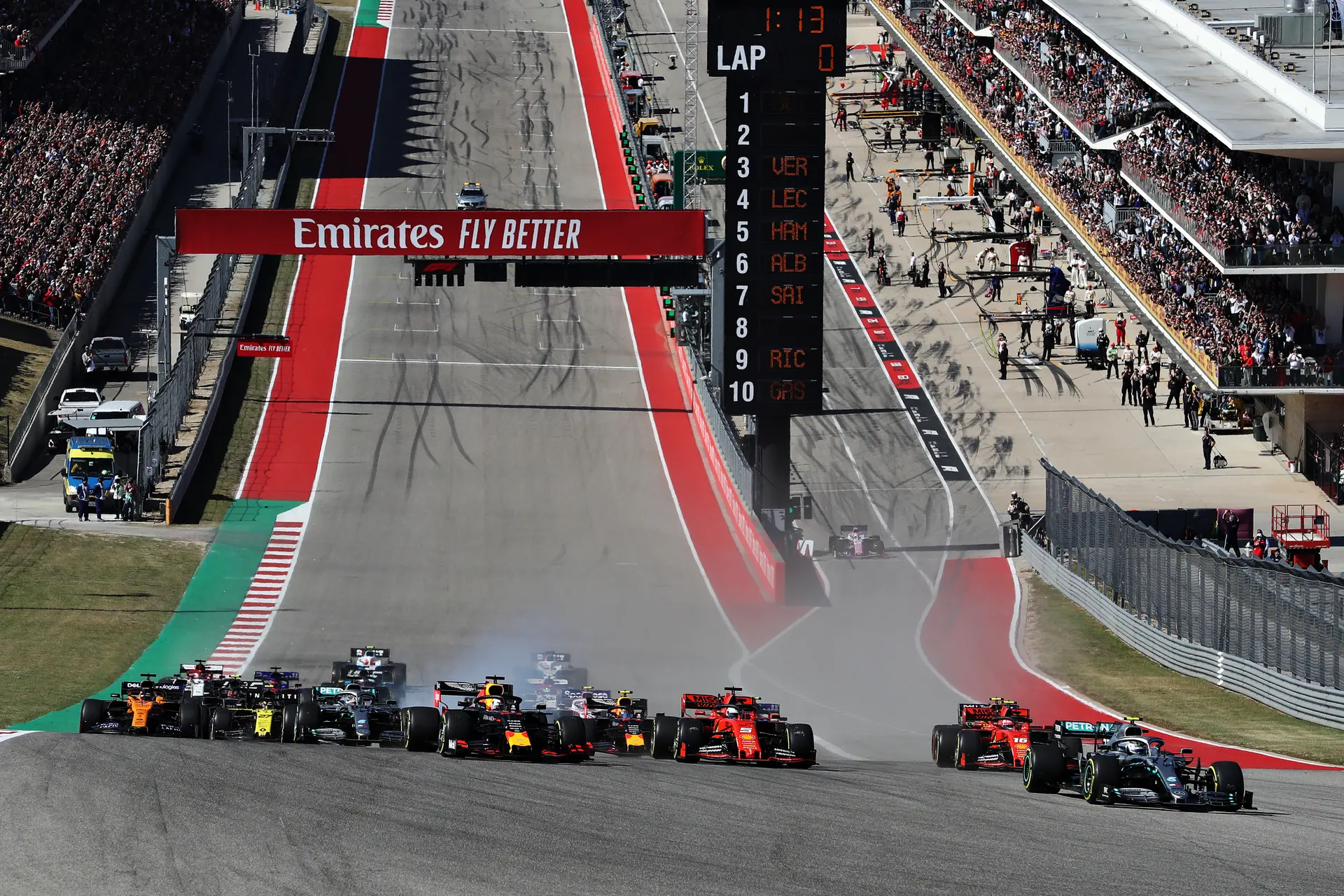 Voorbeschouwing GP VS | Mercedes moet op verzakkend asfalt favorietenrol waarmaken