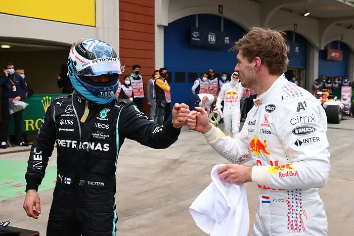 Verstappen tevreden, maar waakt voor Mercedes: 'We zijn nu gewoon nog te langzaam'
