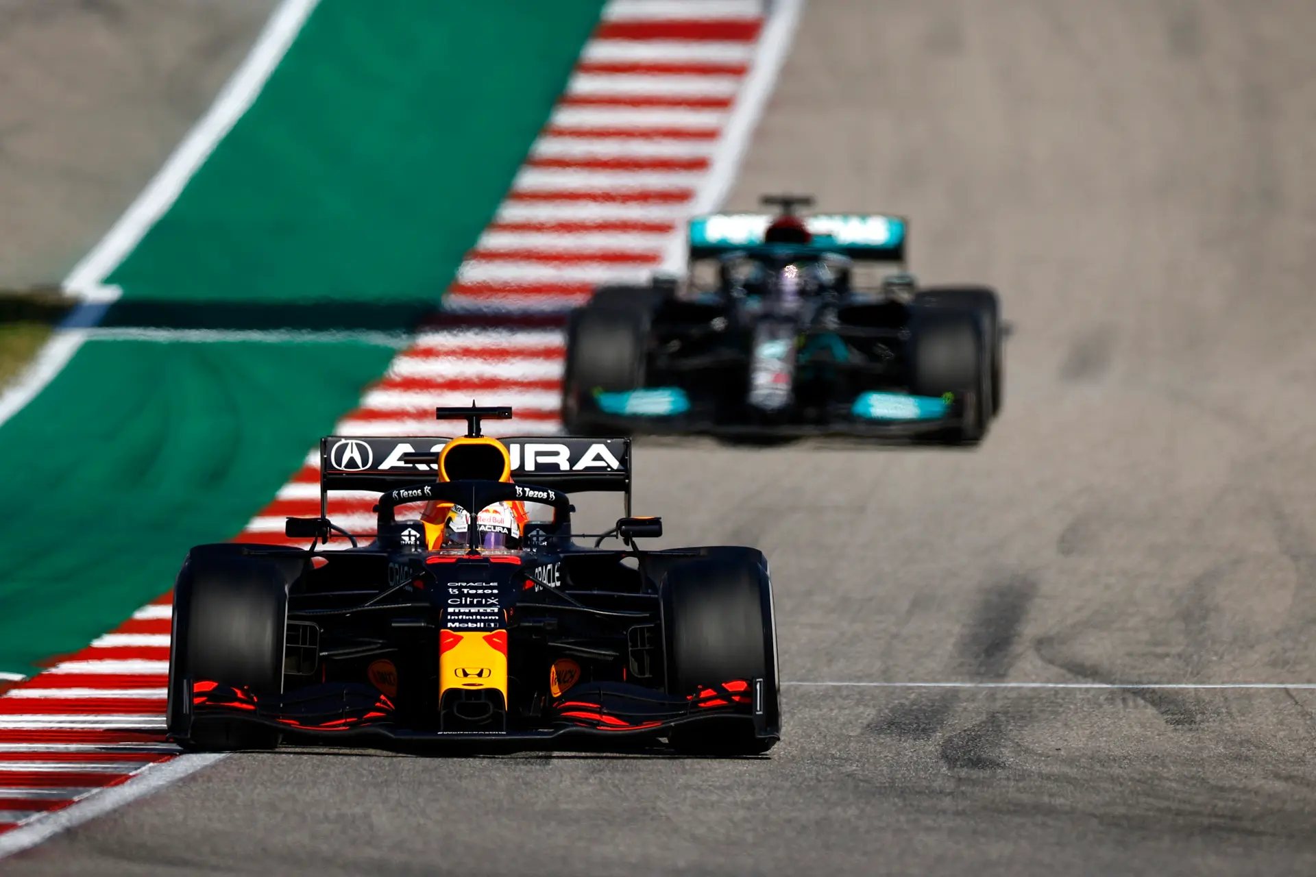 Verstappen de president op COTA na zegevieren in titanenstrijd