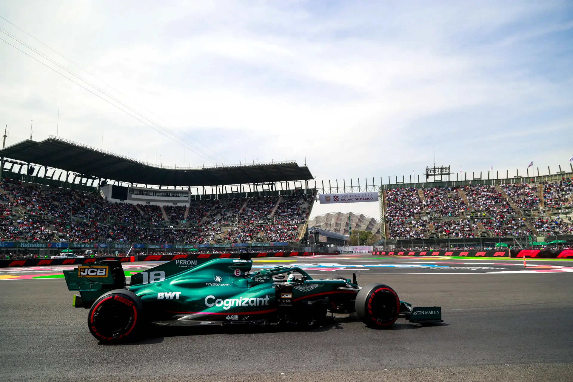 Brokkenpiloten | Centen van familie Stroll broodnodig na miljoenenrekening in Mexico