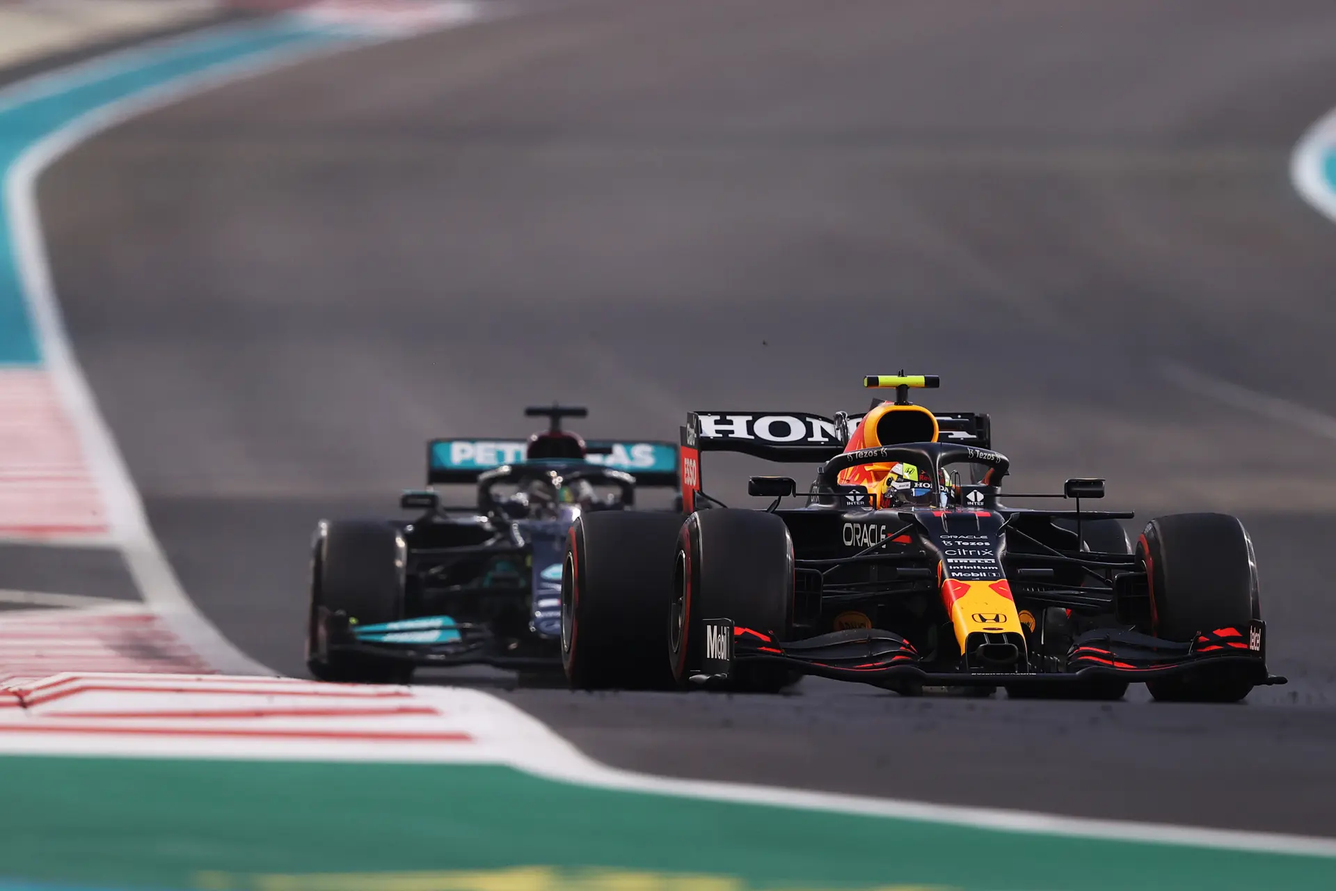 FIA komt met statement: gedetailleerde analyse naar GP Abu Dhabi loopt nog steeds