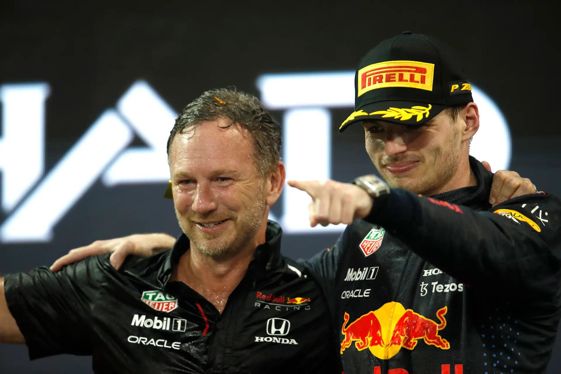 Horner in de wolken na contractverlenging Verstappen: 'Dit is fenomenaal voor ons'