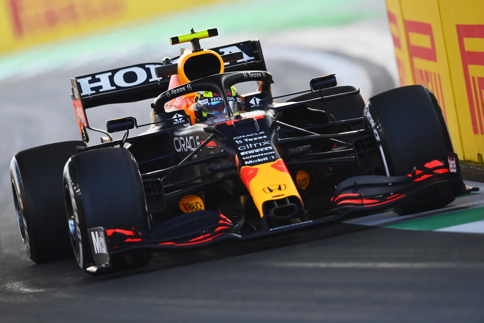 'Red Bull kan gebruik maken van miniupdate in Abu Dhabi'