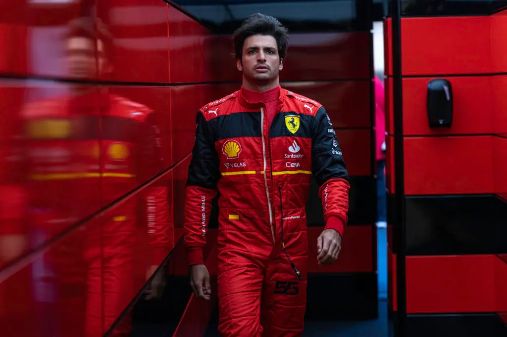 Sainz kan niks met lovende woorden Mercedes: 'Blazen vast zelf de competitie weer omver'