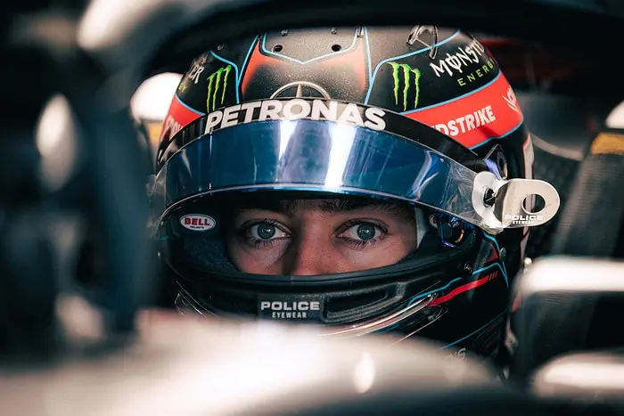 Russell ziet veiligheidsrisico door stuiterende F1-auto's: 'Vooral bij Leclerc'
