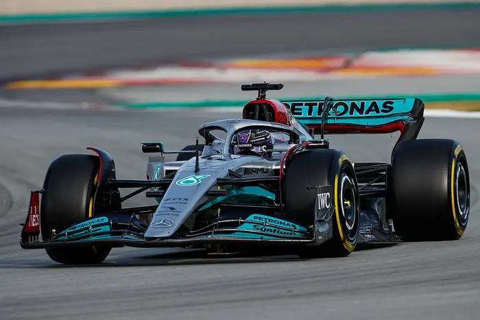Albers ziet problemen bij Mercedes: 'Die hele auto is in onbalans'