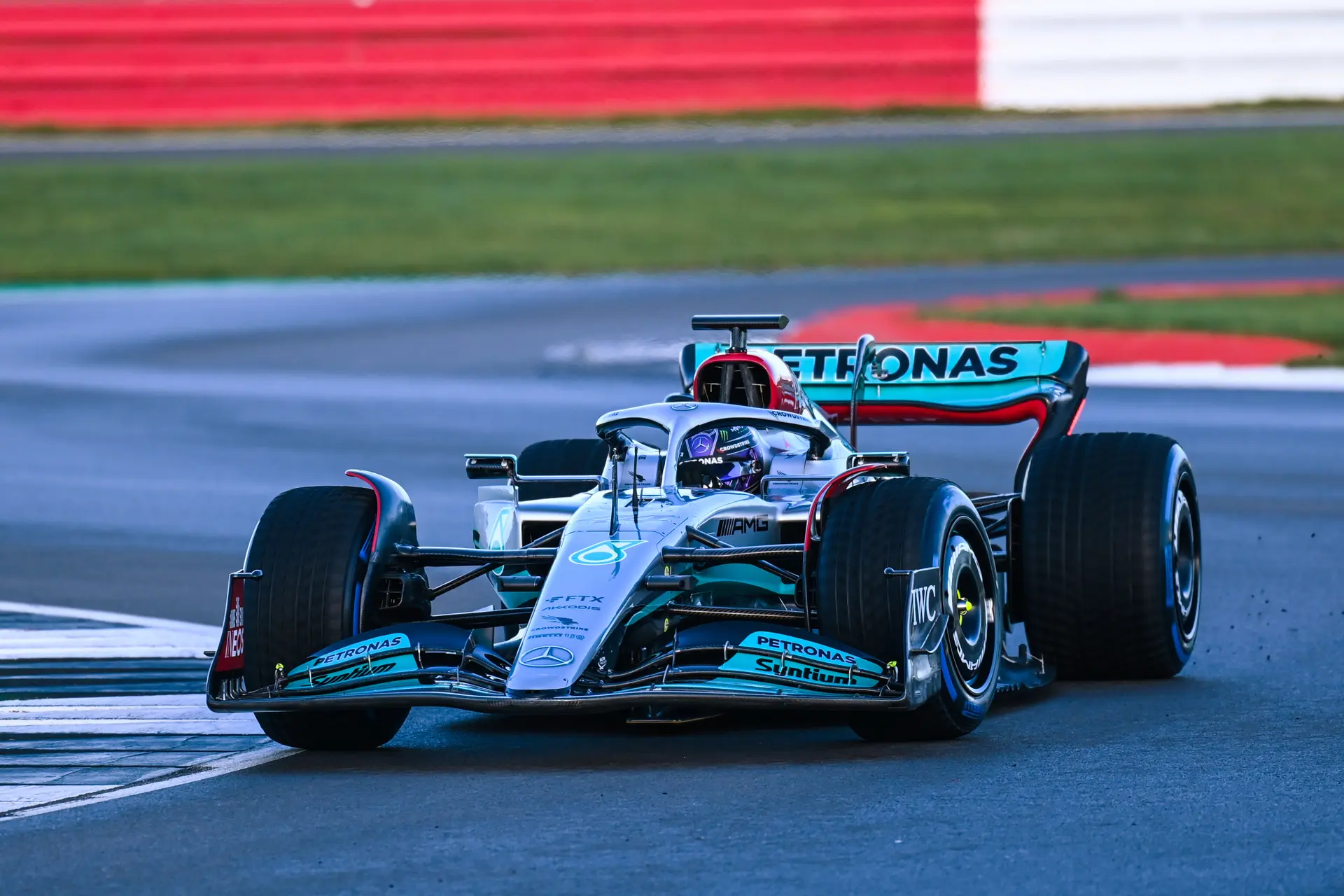 Mercedes kwam pas later achter grootte porpoising-probleem W13 door storm