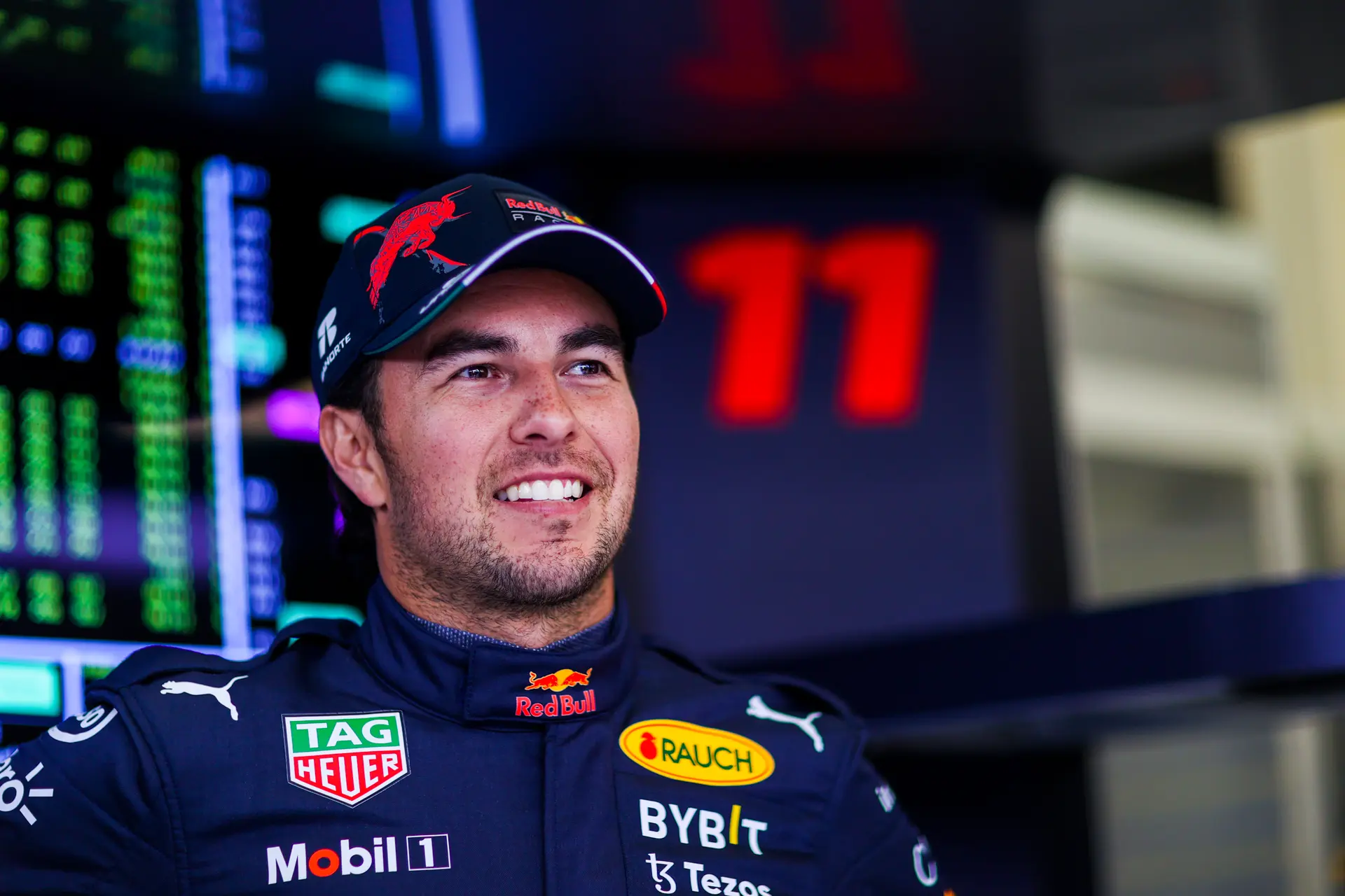 Pérez ziet goede basis RB18 en wil stappen zetten: 'Bahrein gaat representatiever zijn'