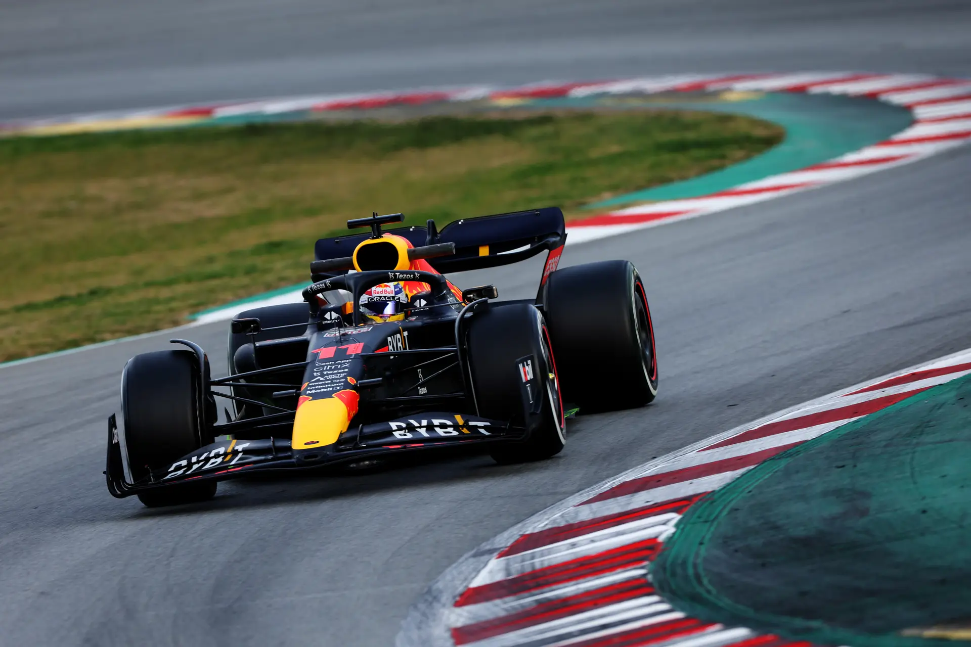 Update | Red Bull komt tijdens testdagen nog met upgrades voor RB18