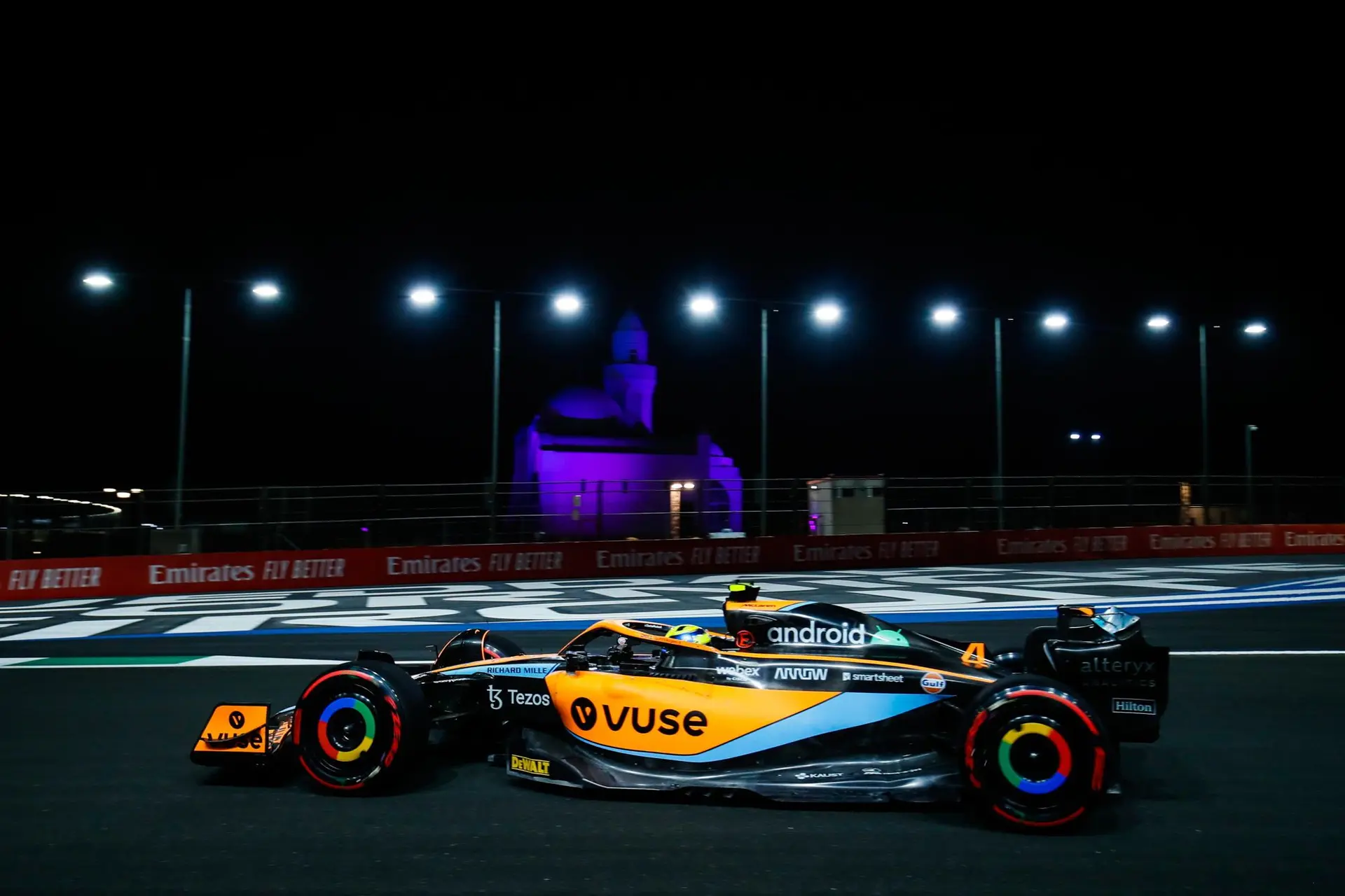 Norris positief over race in Saoedi-Arabië: 'We mogen een beetje glimlachen'