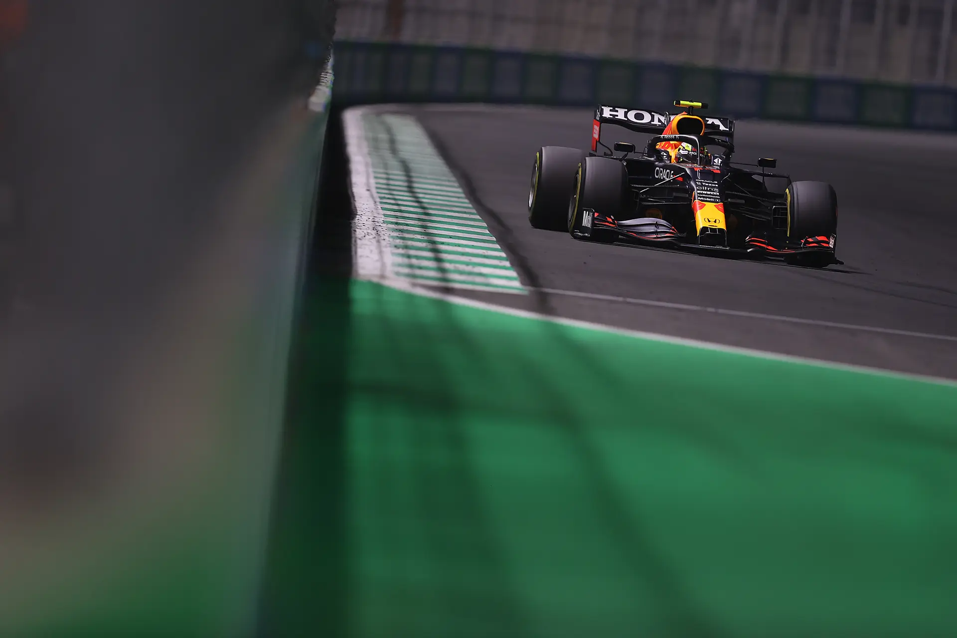 Longrun analyse | Red Bull eenzaam aan kop op mediums, Ferrari vergooit longruns