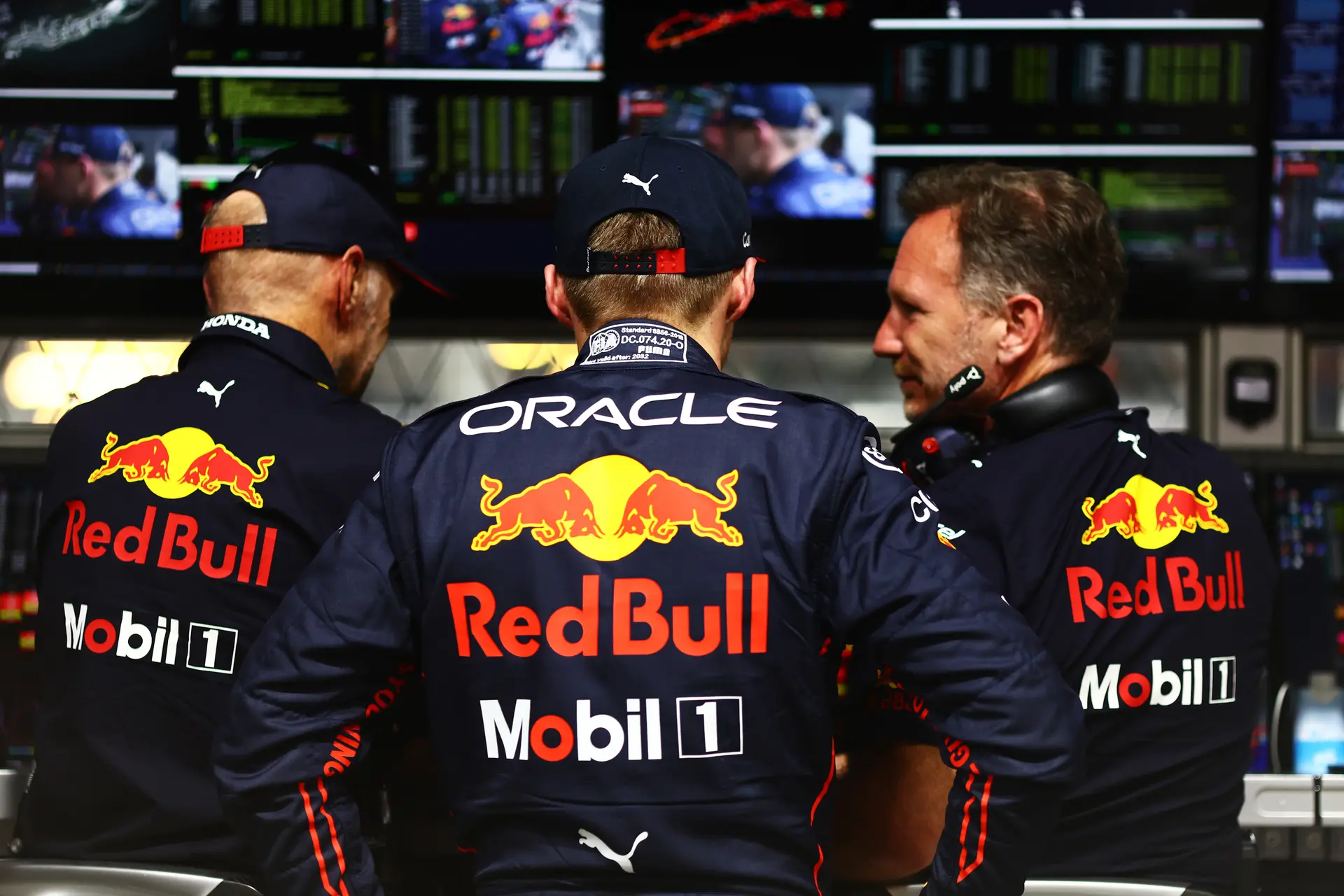 Horner: 'Verstappen rook enkele ronden voor de uitvalbeurt al brandstof'