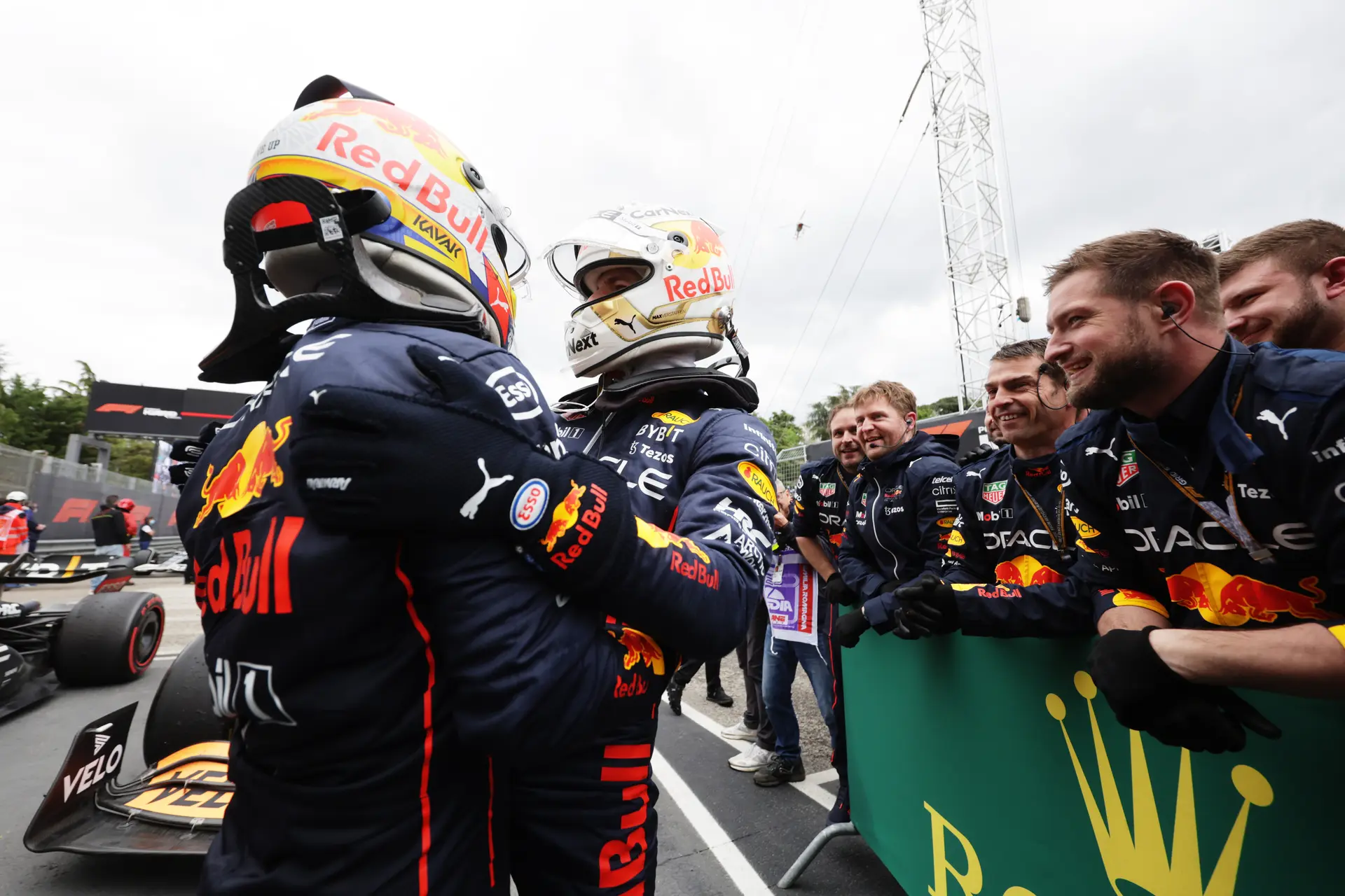 Perez: 'Blij dat Verstappen op P1 staat'