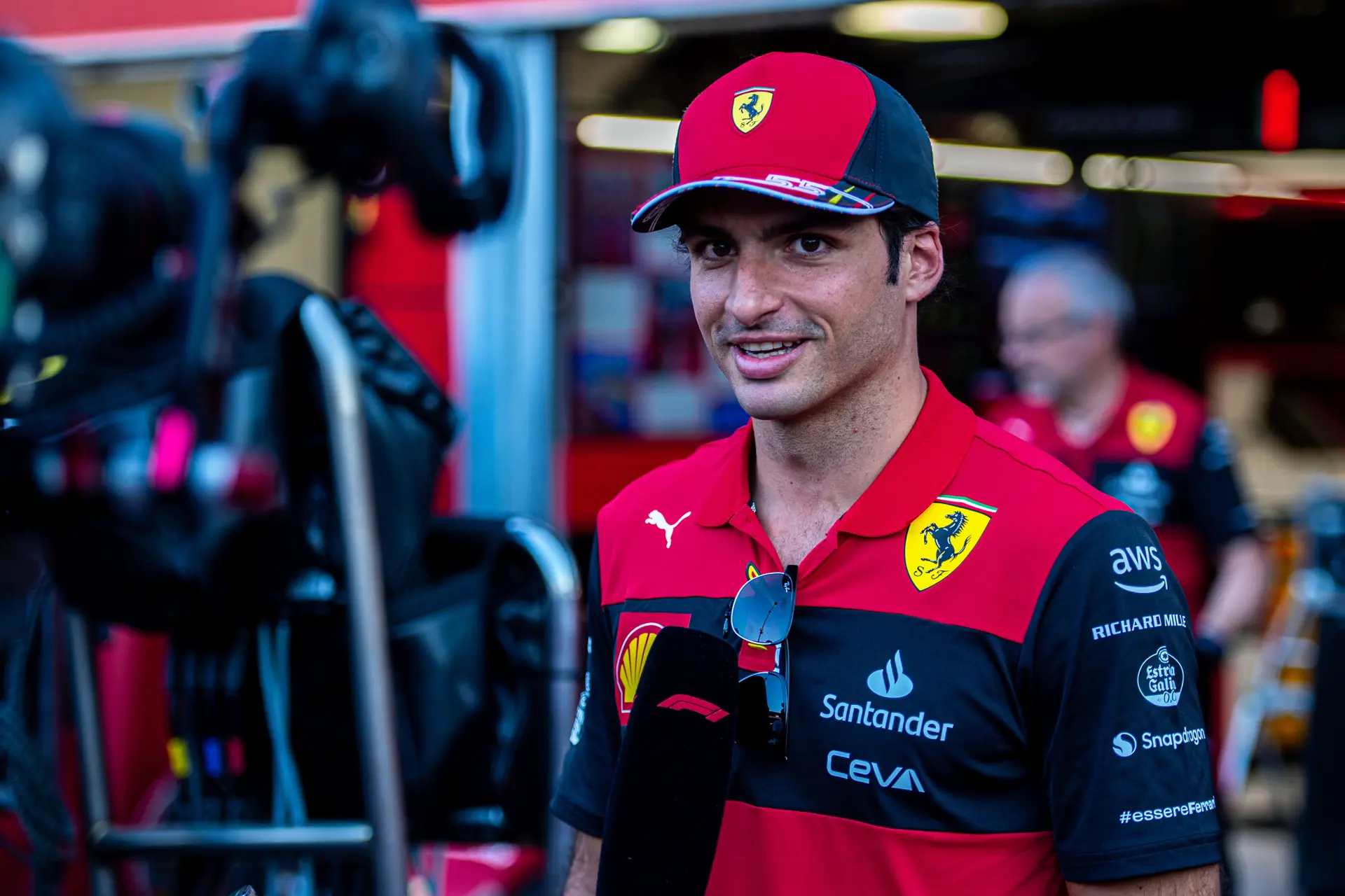 Sainz ziet kwalificatie vroeg eindigen door Pérez: 'Het lijkt wel een traditie te worden'
