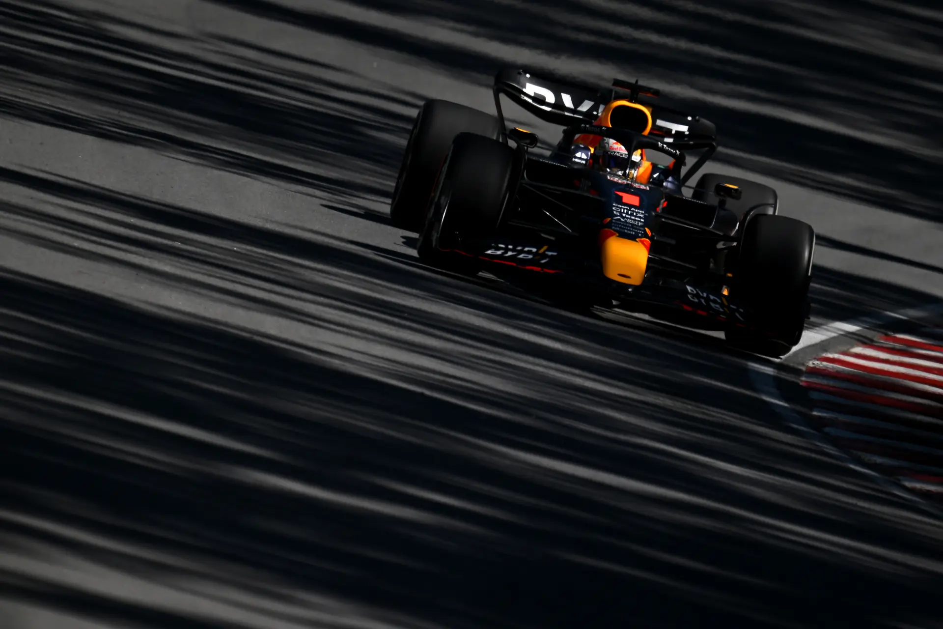 Montoya voorspelt zege Verstappen: 'Alles valt samen voor Red Bull'