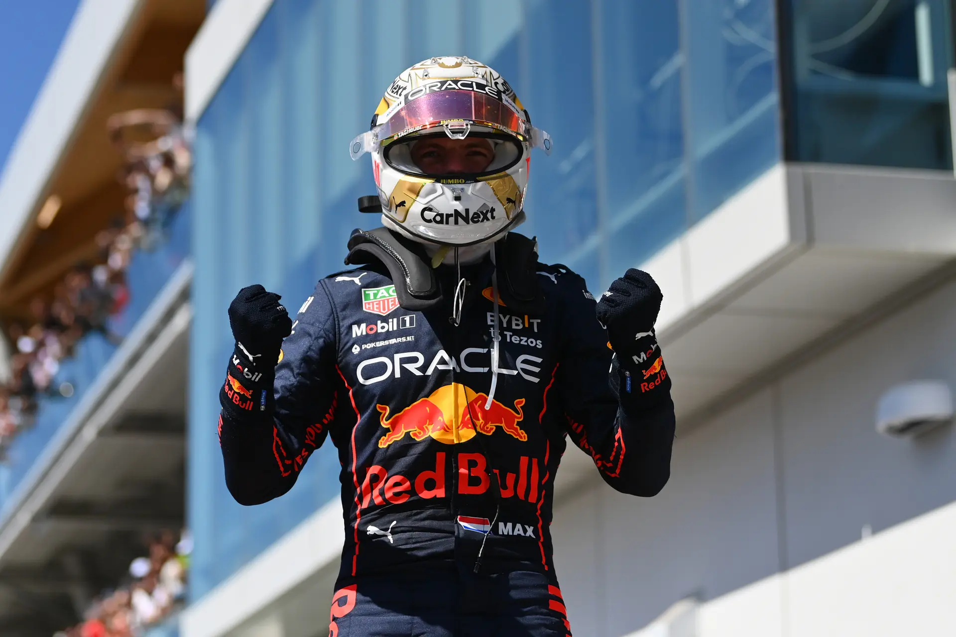 Verstappen wil verbetering in intense titelstrijd, en spreekt steun uit voor Hamilton