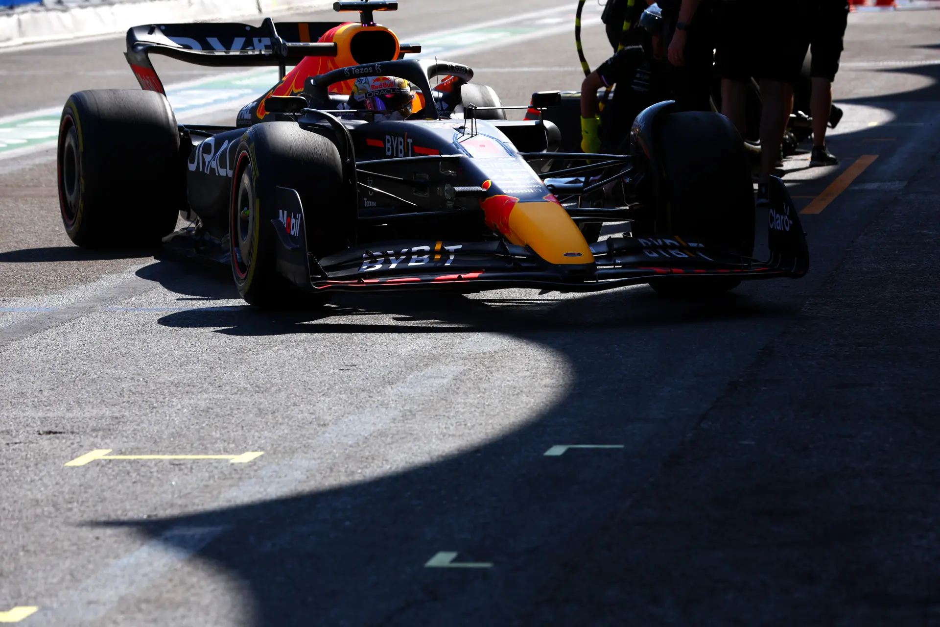 Boordradio's VT1 | Verstappen spint: 'Ik weet niet wat er aan de hand is..'