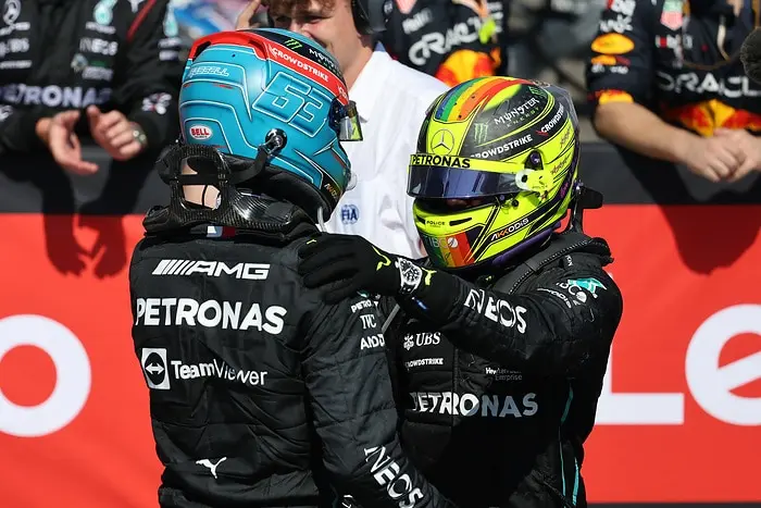 George Russell Lewis Hamilton Mercedes GP Frankrijk 2022 1