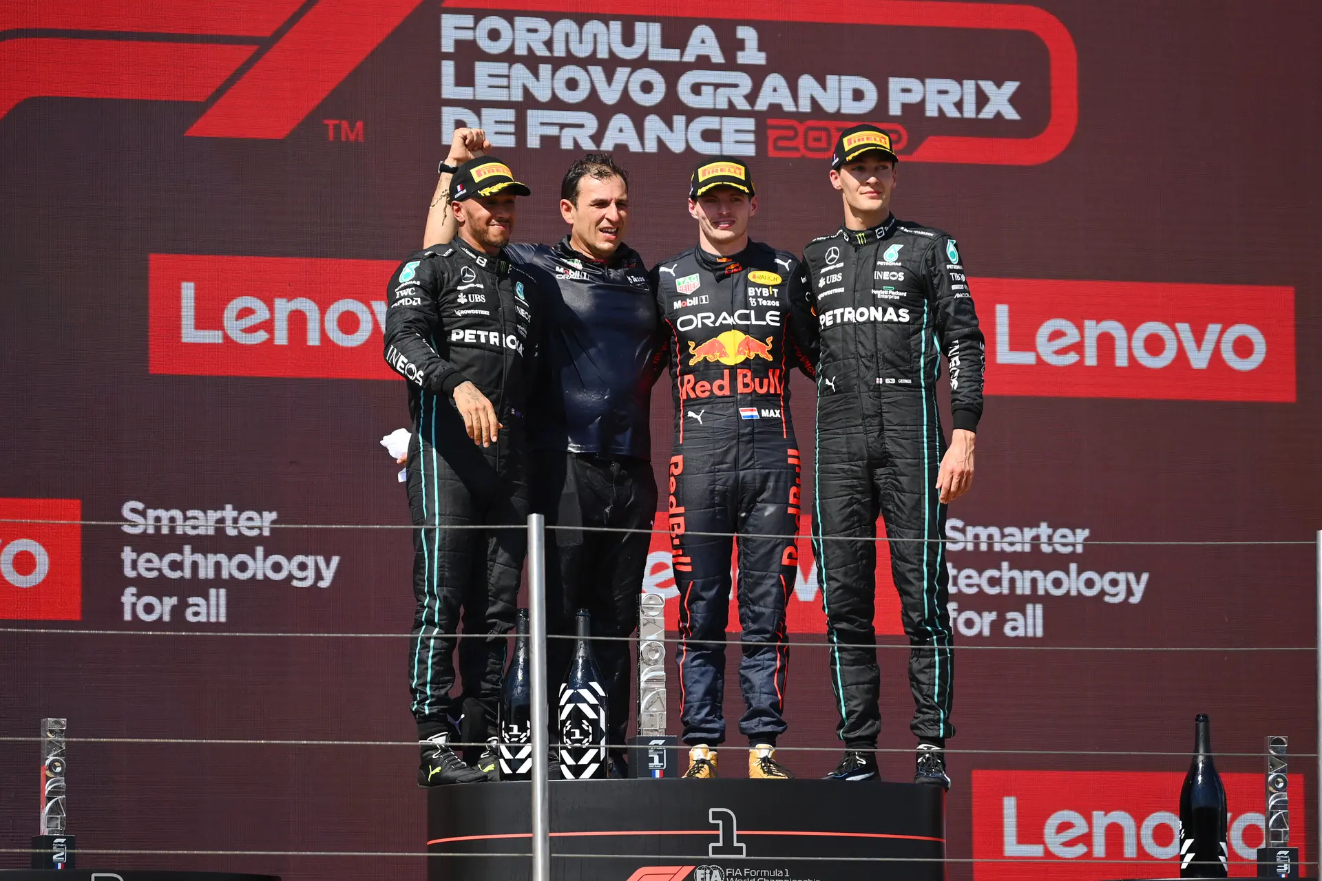 Kravitz: 'Verstappen uitgejoeld door Leclerc-fans, Hamilton toegejuicht'