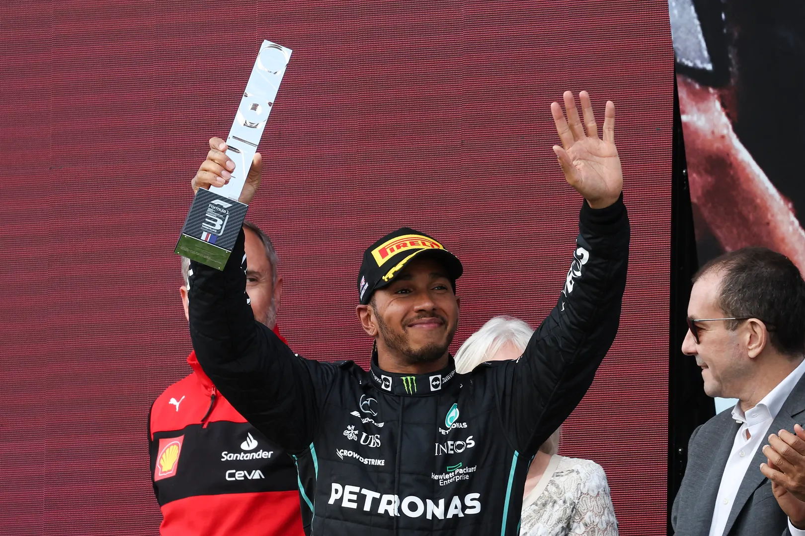 Hill: 'Hamilton heeft zich duidelijk ontfermd over Russell'