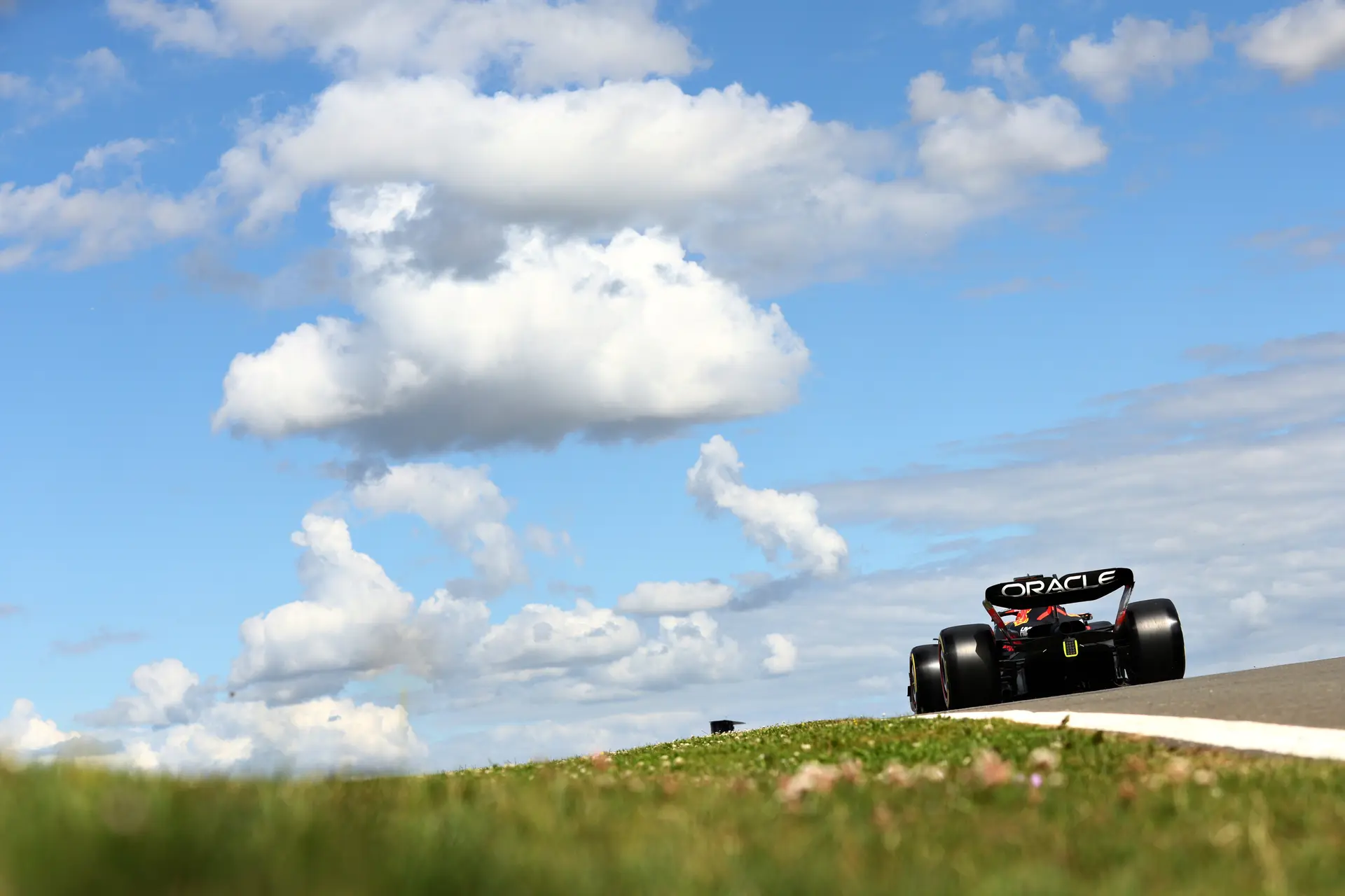 Onder de loep | Is driemaal scheepsrecht voor Verstappen op Mercedes-circuit?