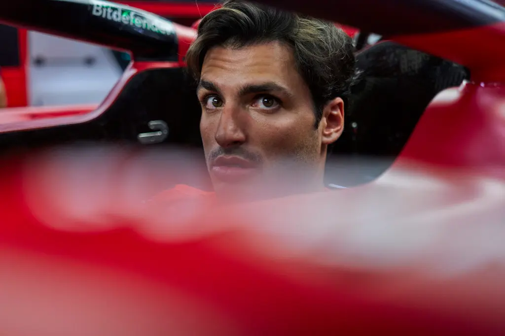 Sainz: 'Hoef niet meer lof uit te spreken over wat Max dit seizoen heeft gedaan'