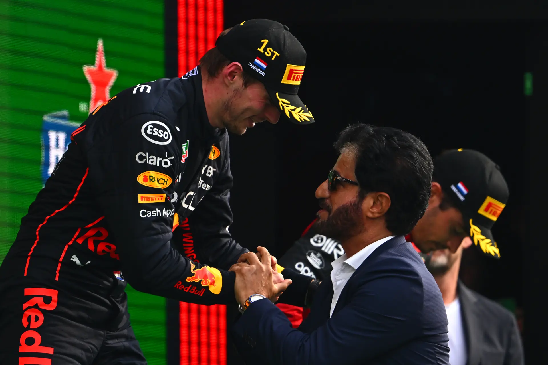 Buitenlandse media geven kalme 'bijna-wereldkampioen' Verstappen uitstekende cijfers