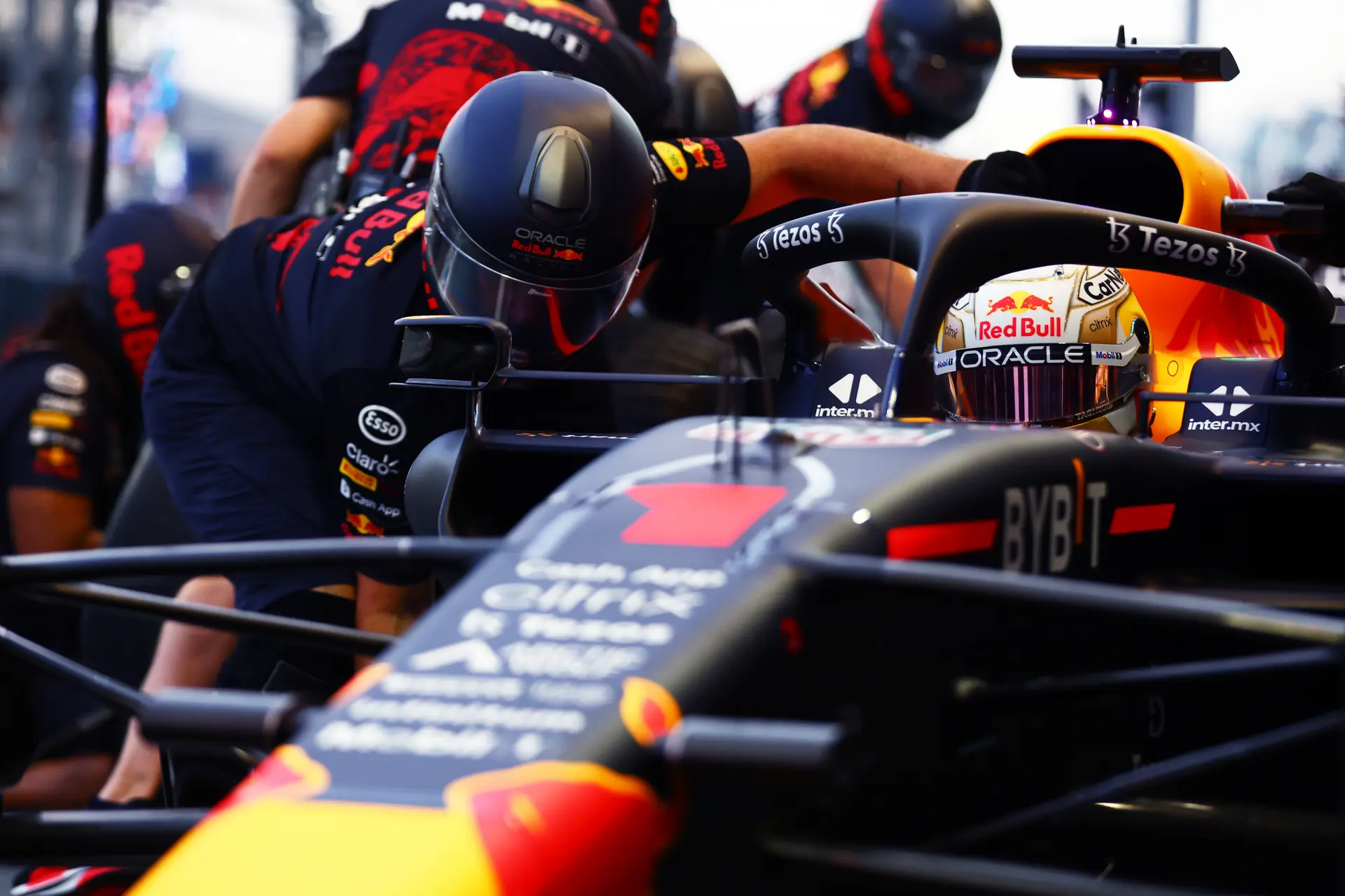 F1 Live 15.00u | Tweede vrije training Grand Prix van Singapore 2022