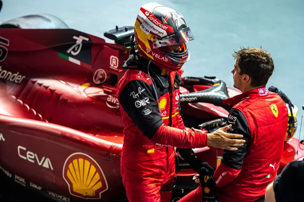 Sainz is klaar met discussie over nummer één-coureur: 'Het is frustrerend'