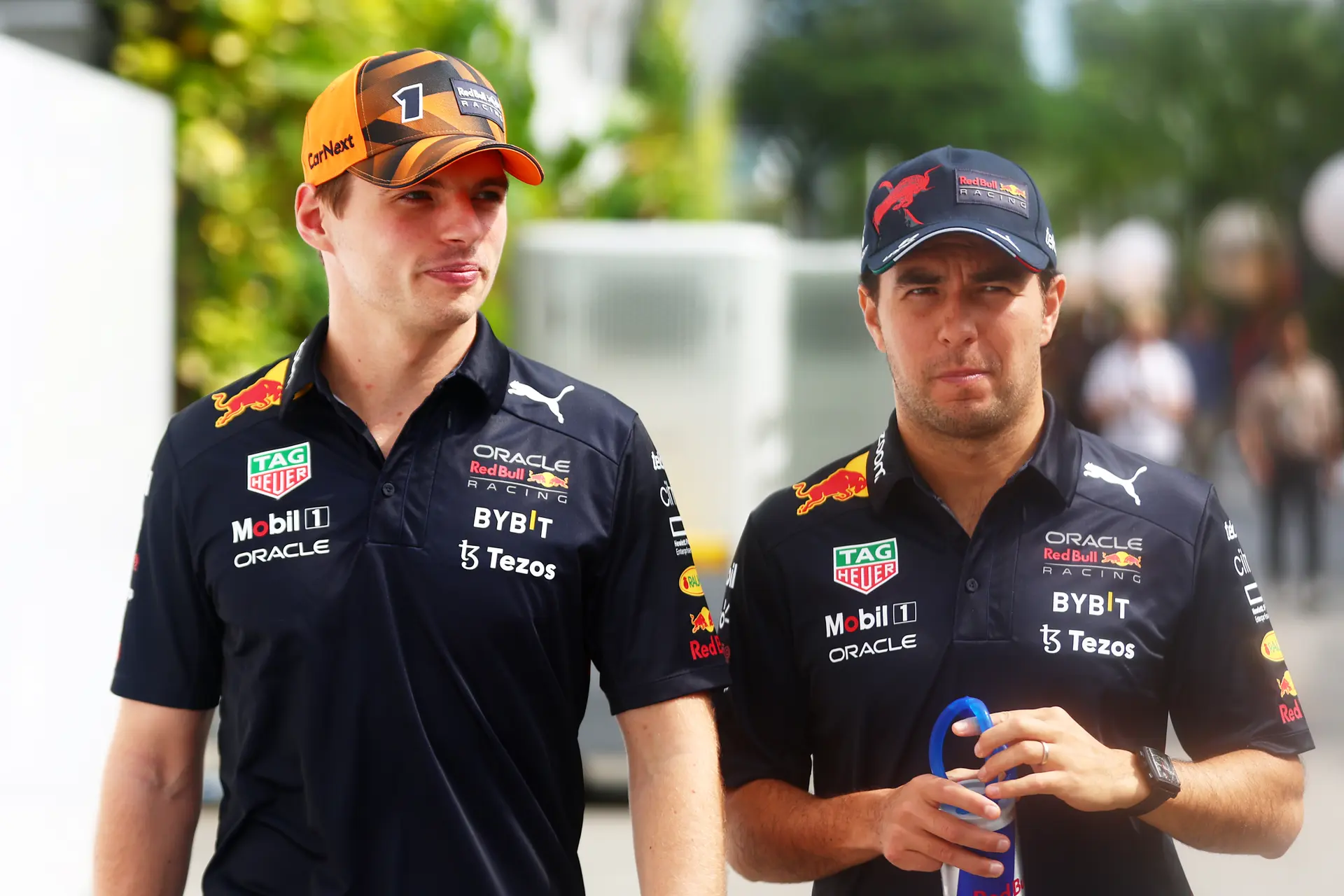 Ondertussen in de F1 | Moeder Verstappen deelt sneer uit aan Pérez na GP Brazilië