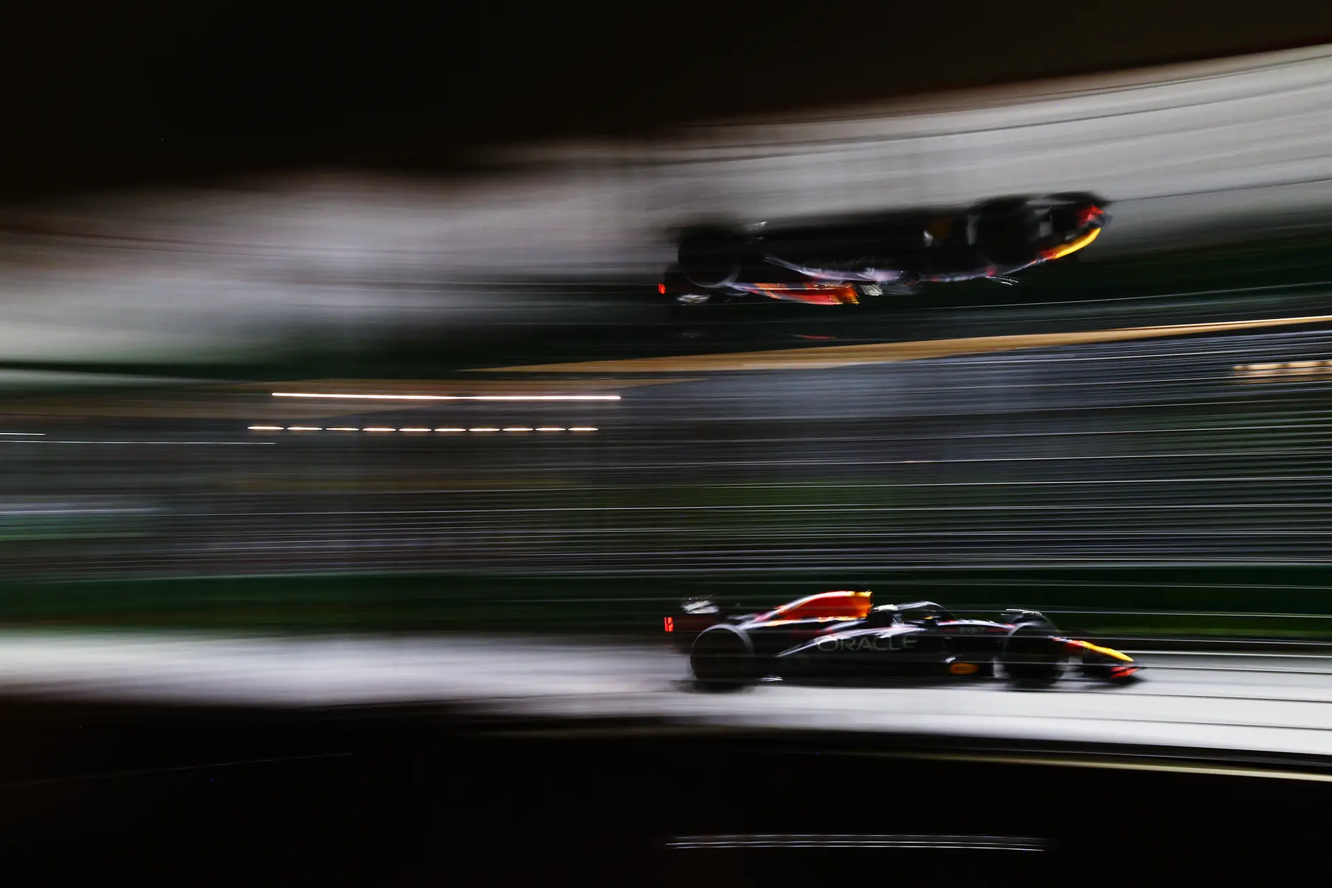 Red Bull geeft aan 'uitzonderlijk veel geluk' te hebben in het gevecht met Mercedes en Ferrari