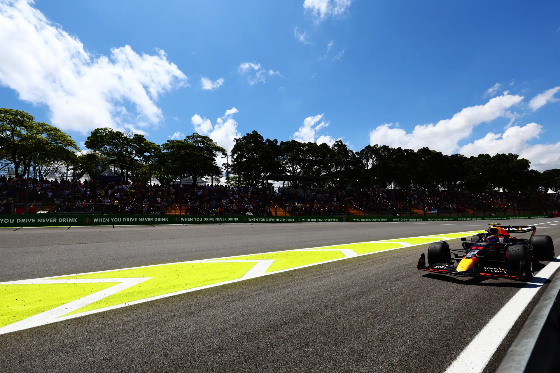 Marko niet bang voor Magnussen, 'maar Verstappen moet geen risico's nemen'