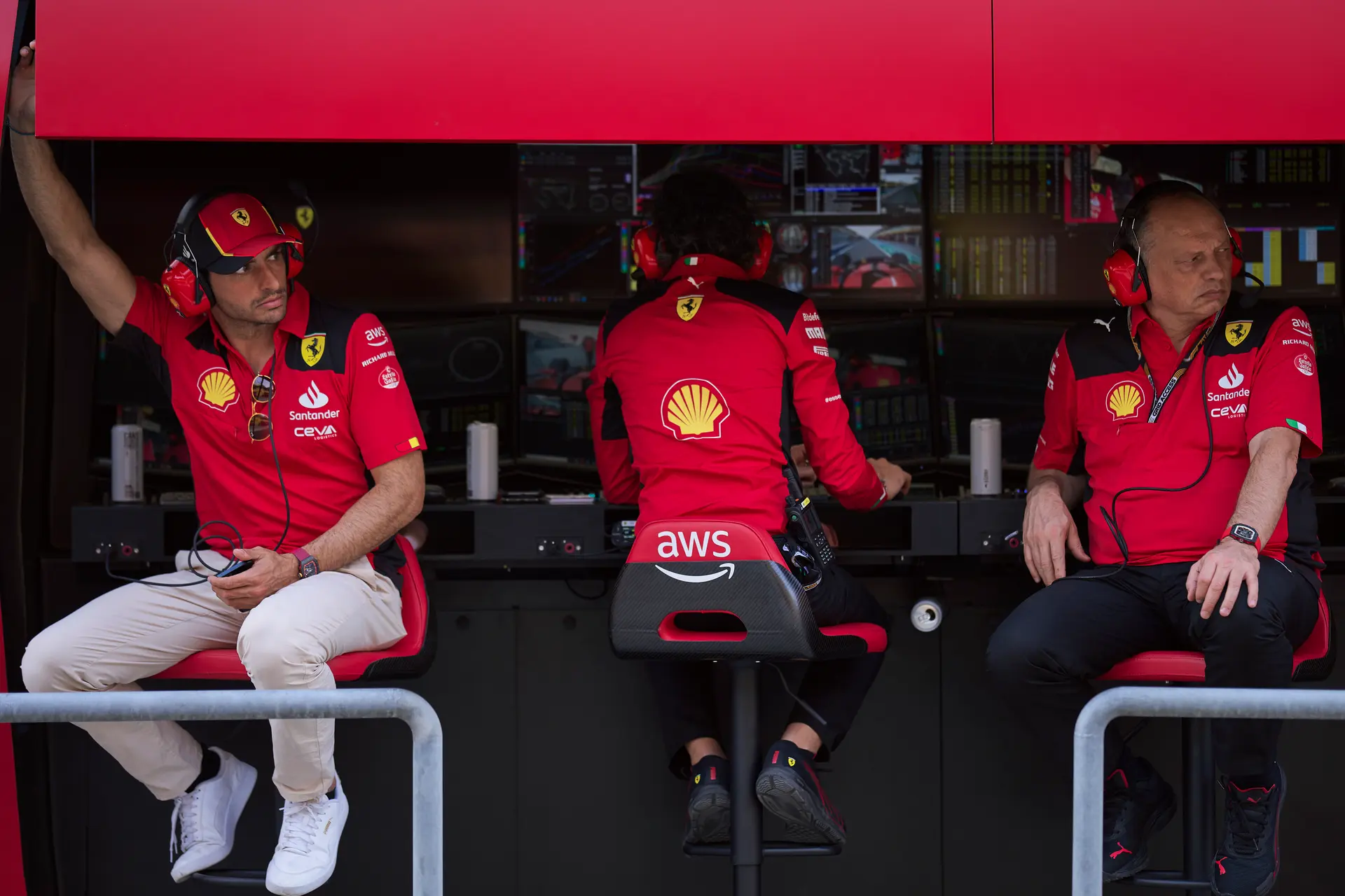 Vasseur en Ferrari-coureurs spreken elkaar tegen: 'Leclerc kon Verstappen niet bijhouden'