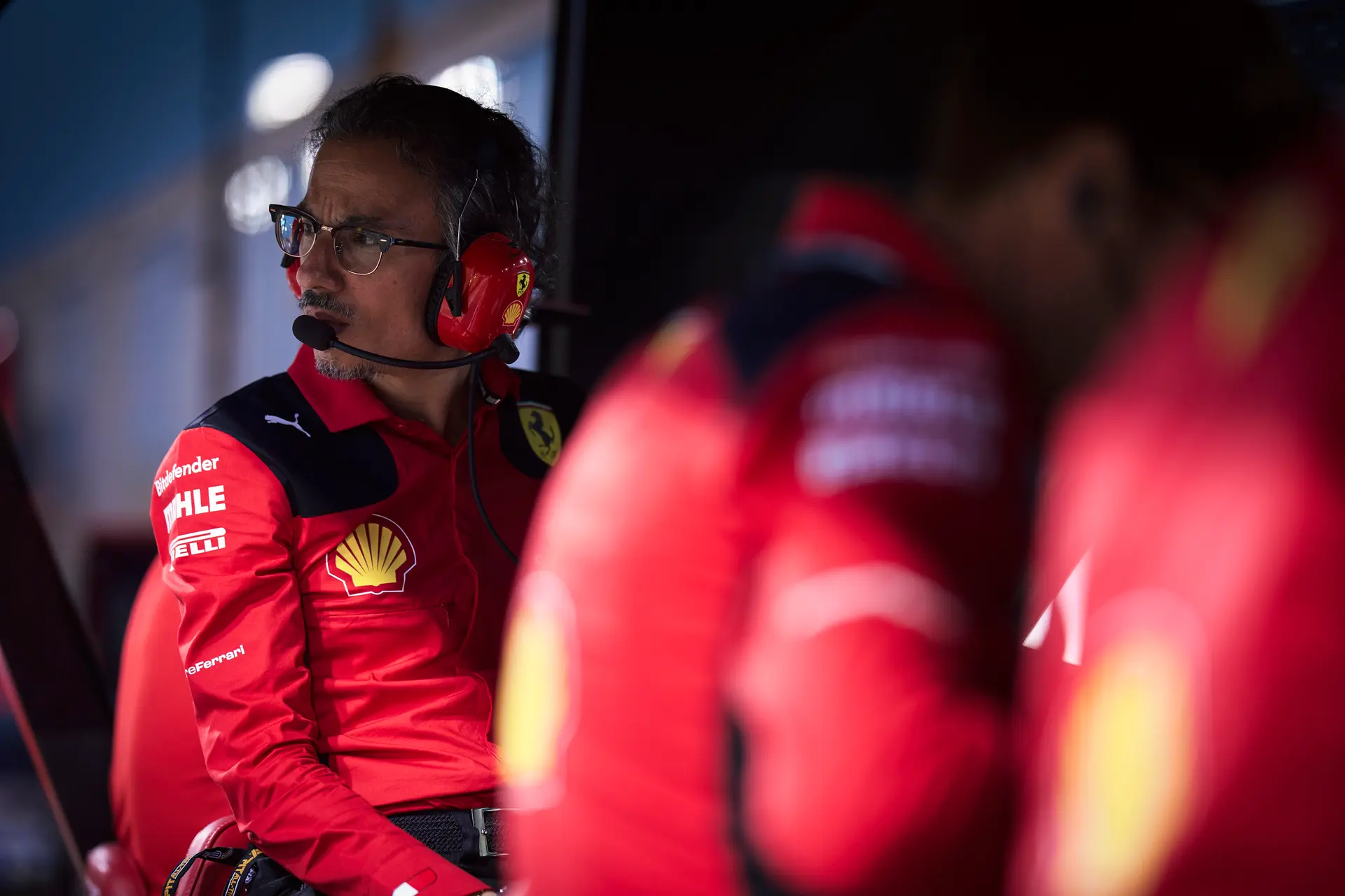 F1-journalist vindt Ferrari-vertrek Mekies merkwaardig: 'Die gedachte was naïef geweest'