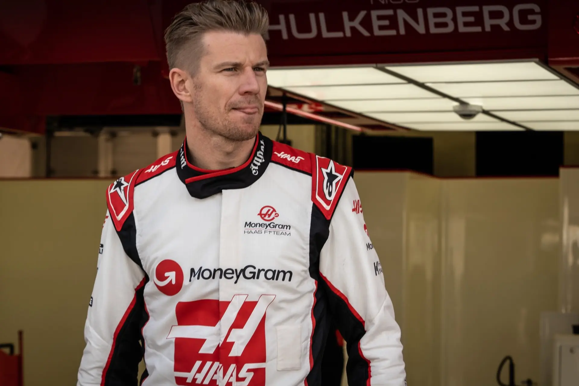 Hülkenberg positief over VF-23: 'Maar nog een lange weg te gaan'