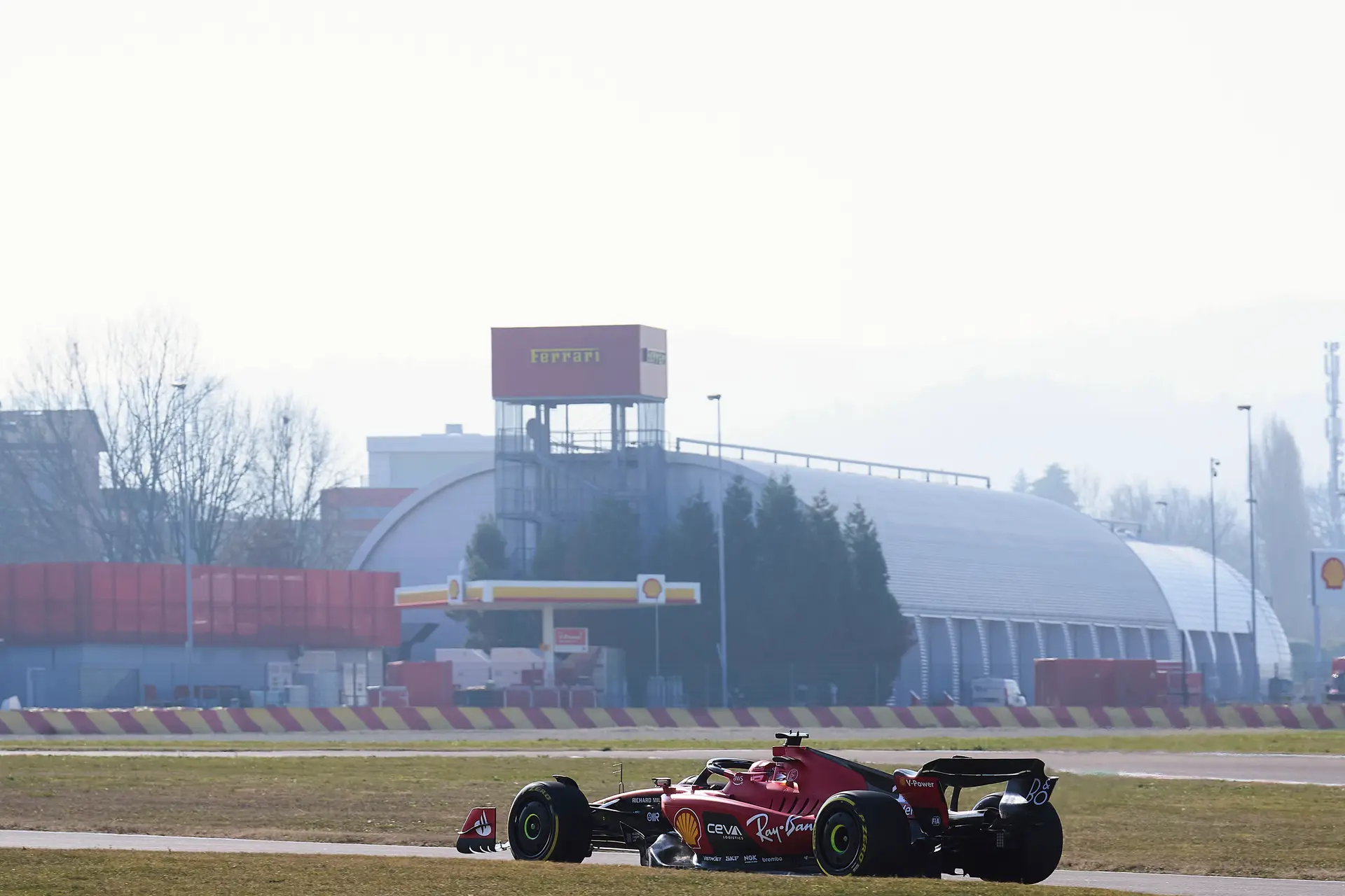 Ferrari maakt line-up voor eerste testdag in Bahrein bekend