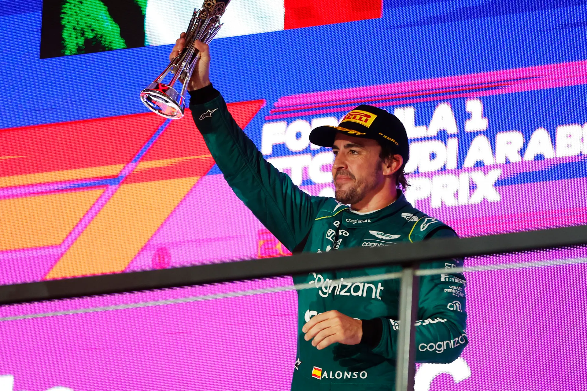 Wie kaartte Alonso-kwestie aan? 'FIA vermoedelijk door Mercedes erop gewezen'
