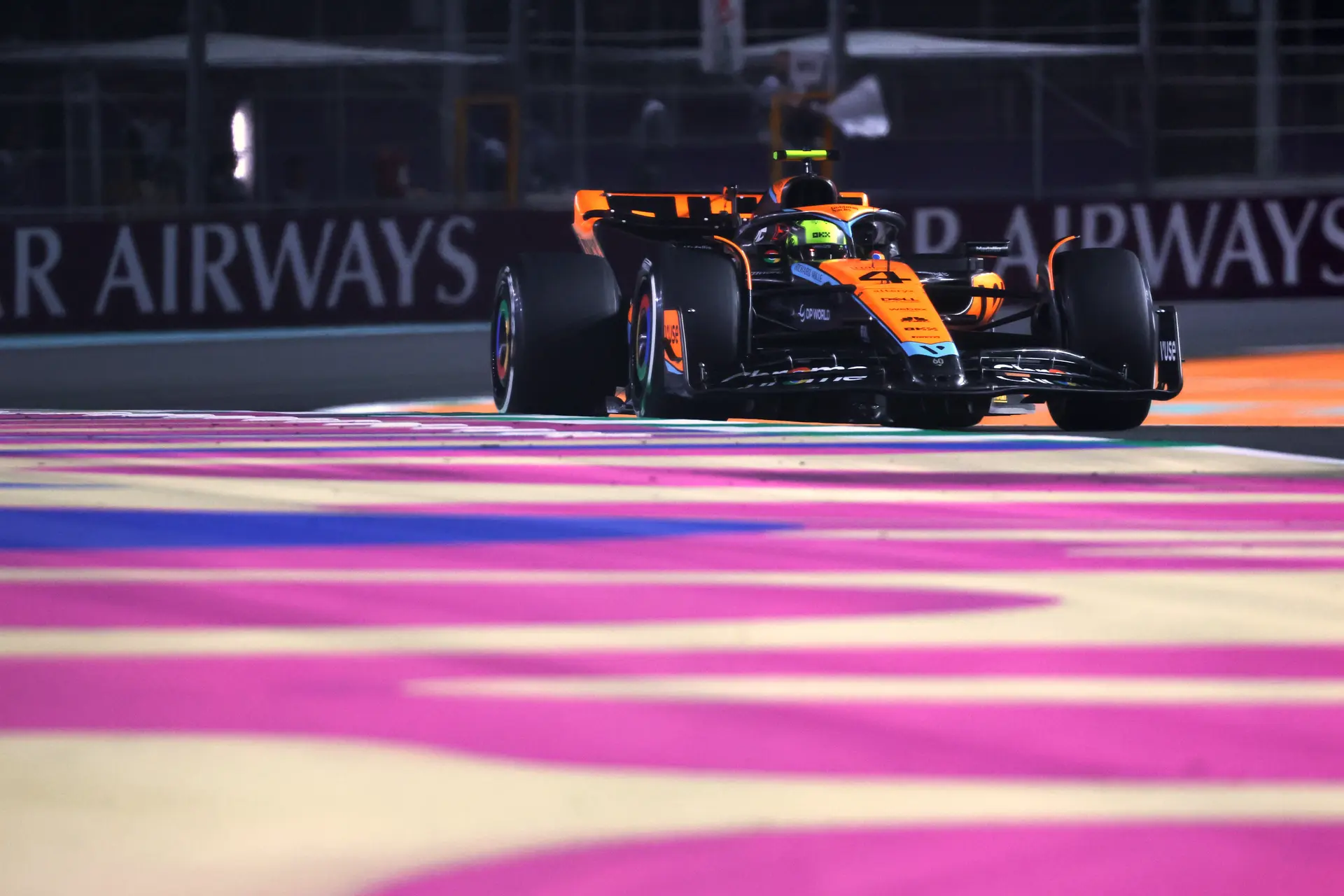 McLaren-coureurs hadden onderonsje in Jeddah: 'Hij mocht het me niet te moeilijk maken'