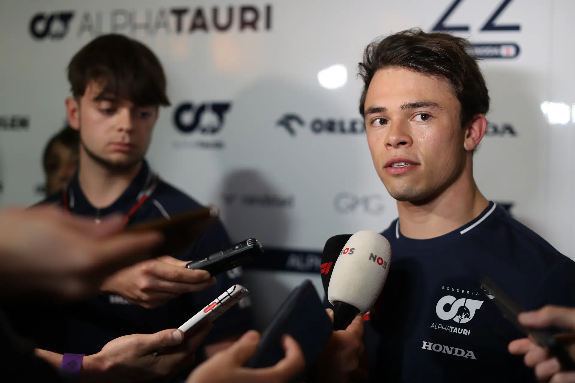Marko eist dat De Vries een tandje bijzet: 'Buitengewone prestatie nodig voor Red Bull'